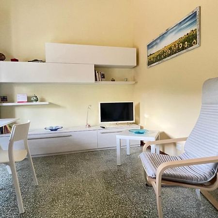 Apartamento Tra Gli Olivi Lucca Exterior foto